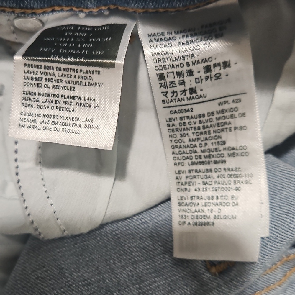 Levi's- Women's 30 Classic Blue Jean 725 High Rise Bootcut - Picture 9 of 11